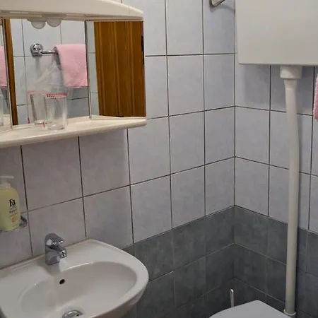 Sobe Pintur Grožnjan